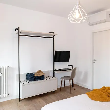 Penthouse Meda 169 -modern Near Tiburtina