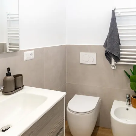 Penthouse Meda 169 -modern Near Tiburtina