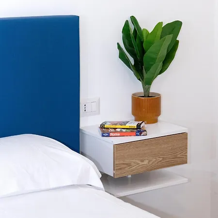 Penthouse Meda 169 -modern Near Tiburtina By Rhr * Roma